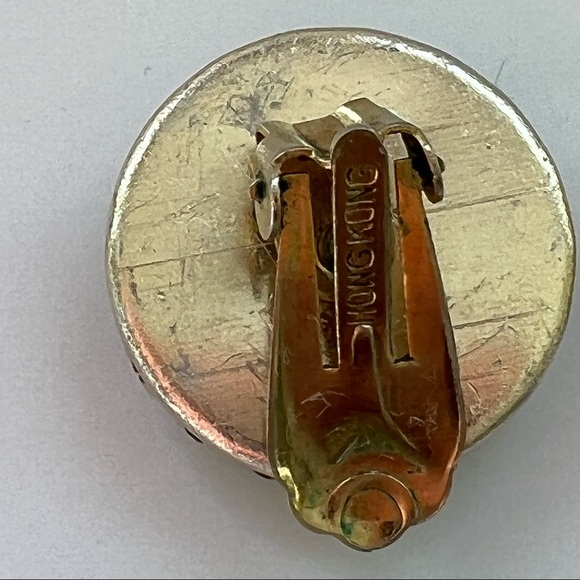 Vintage Set of 3 Pastel Green Earrings Clip On - Picture 8 of 8